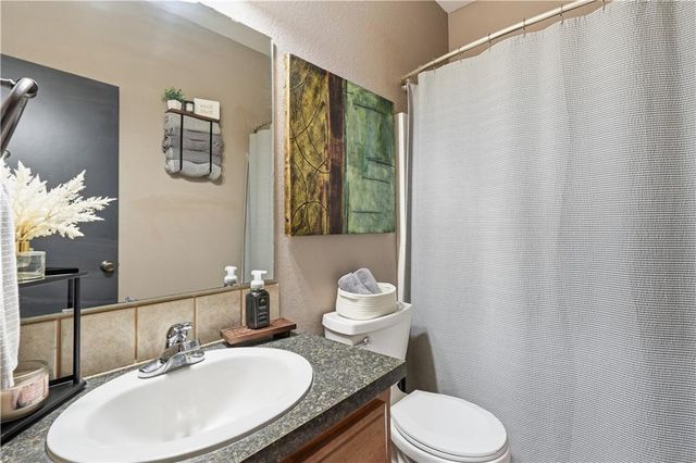 16906 Tucker Court, Basehor, KS 66007