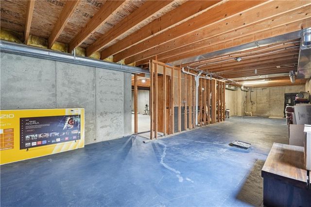 16906 Tucker Court, Basehor, KS 66007