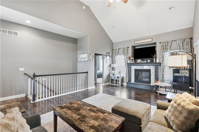 16906 Tucker Court, Basehor, KS 66007