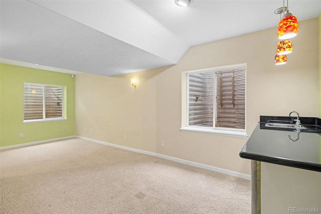 Image 30 of property listing at 5703 S Hannibal Way, Centennial, CO 80015