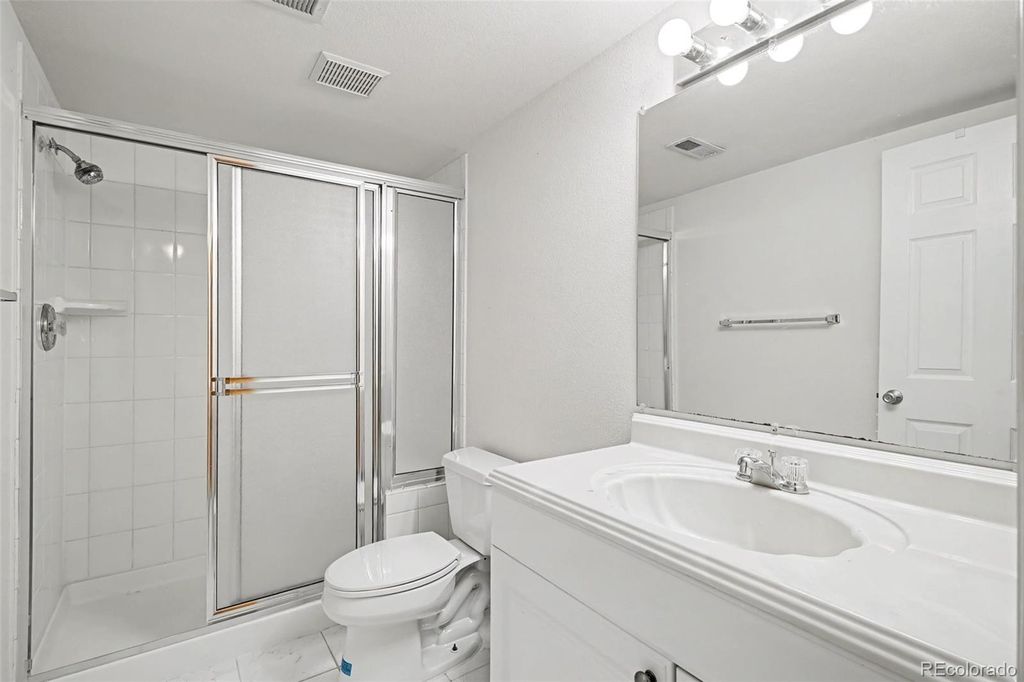 Image 31 of property listing at 5703 S Hannibal Way, Centennial, CO 80015