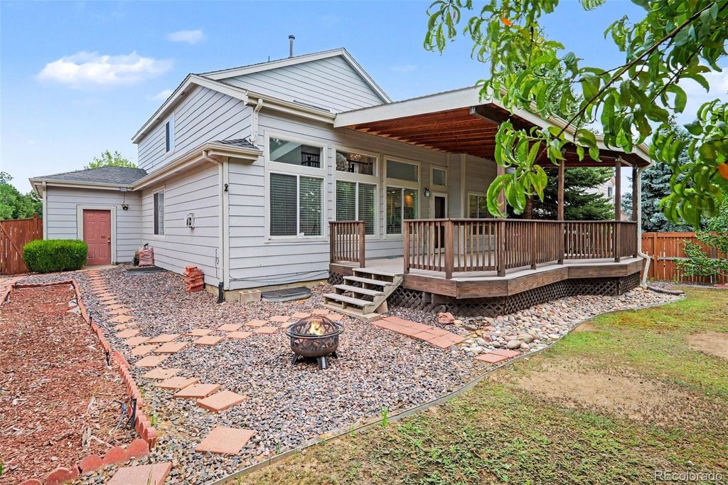 Image 34 of property listing at 5703 S Hannibal Way, Centennial, CO 80015