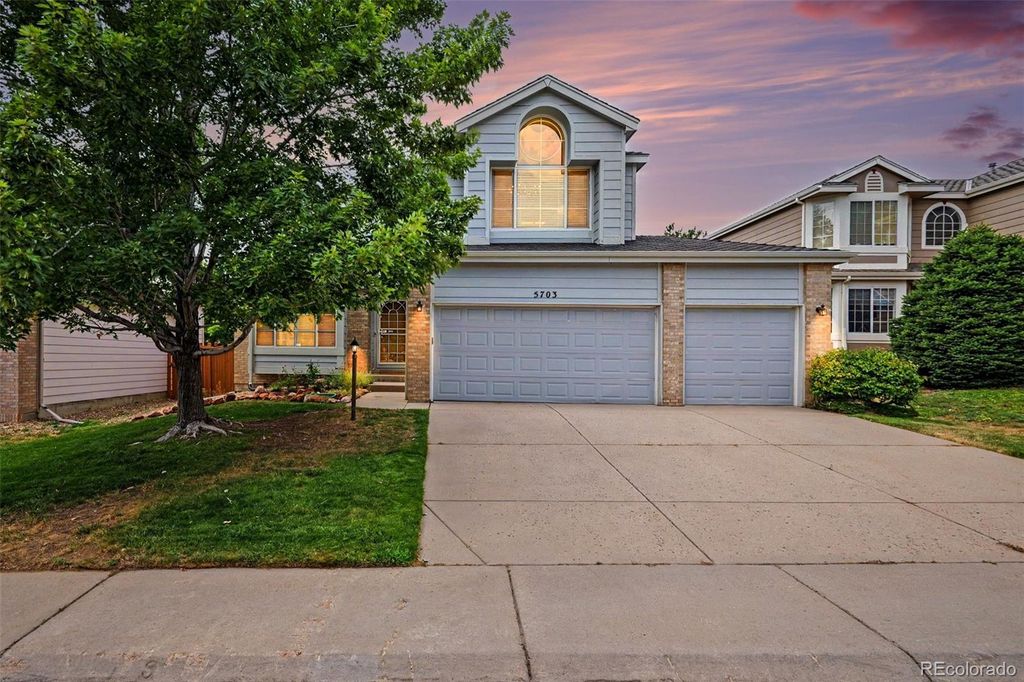 Image 38 of property listing at 5703 S Hannibal Way, Centennial, CO 80015