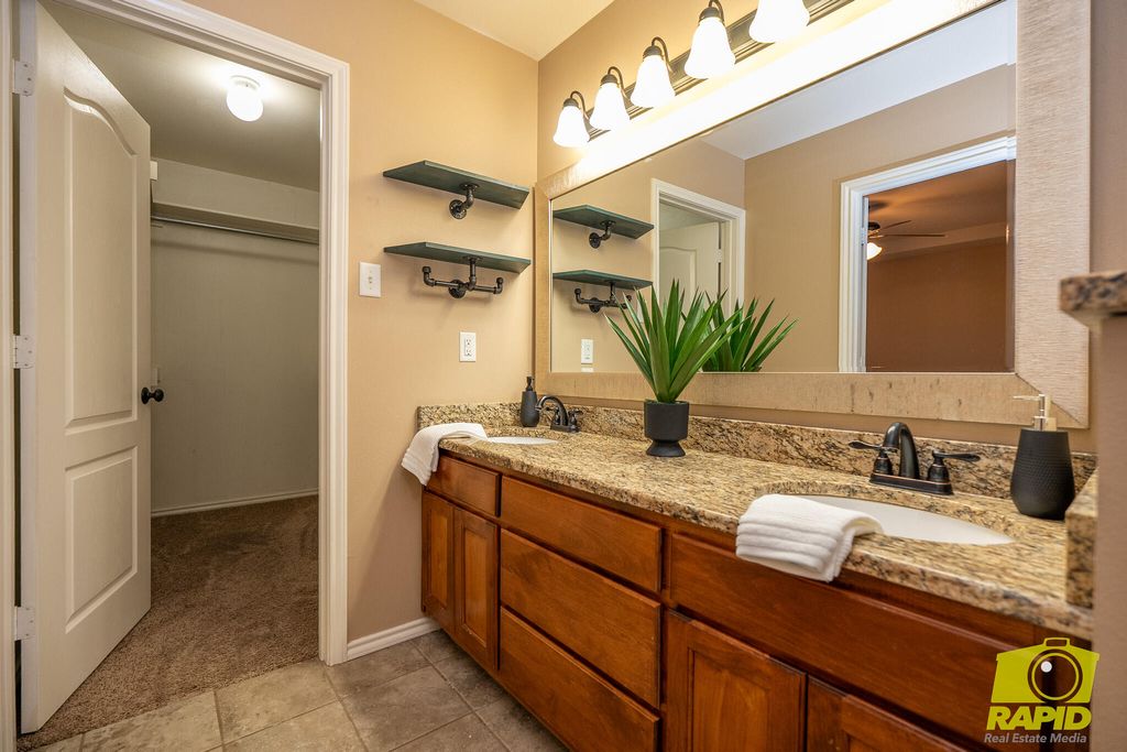 Image 9 of property listing at 4161 Huntleigh Drive, San Angelo, TX 76904