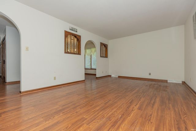 4525 N Ford Road, Mount Vernon, IN 47620