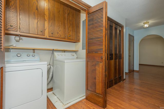 4525 N Ford Road, Mount Vernon, IN 47620