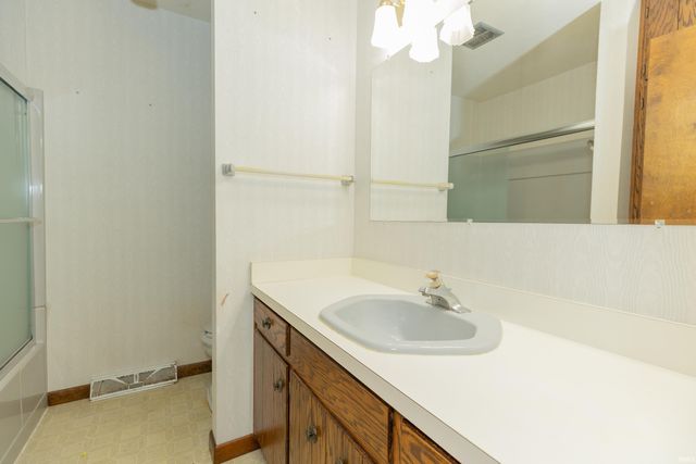 4525 N Ford Road, Mount Vernon, IN 47620