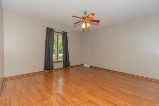 4525 N Ford Road, Mount Vernon, IN 47620