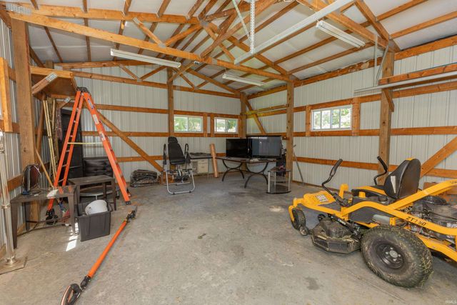 4525 N Ford Road, Mount Vernon, IN 47620