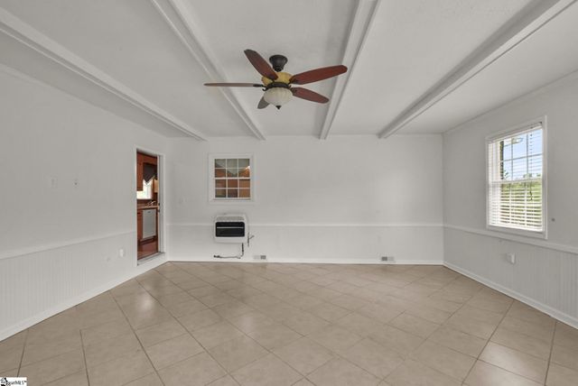 16 Farmington Trail, Travelers Rest, SC 29690