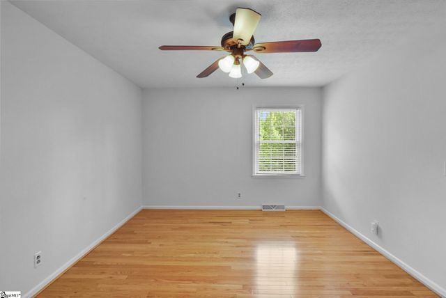 16 Farmington Trail, Travelers Rest, SC 29690