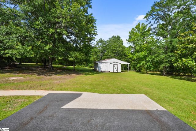 16 Farmington Trail, Travelers Rest, SC 29690