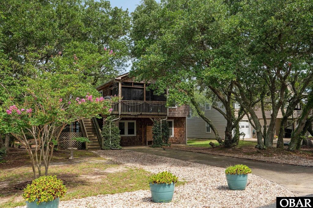 Image 2 of property listing at 502 Nixonton Street, Kill Devil Hills, NC 27948
