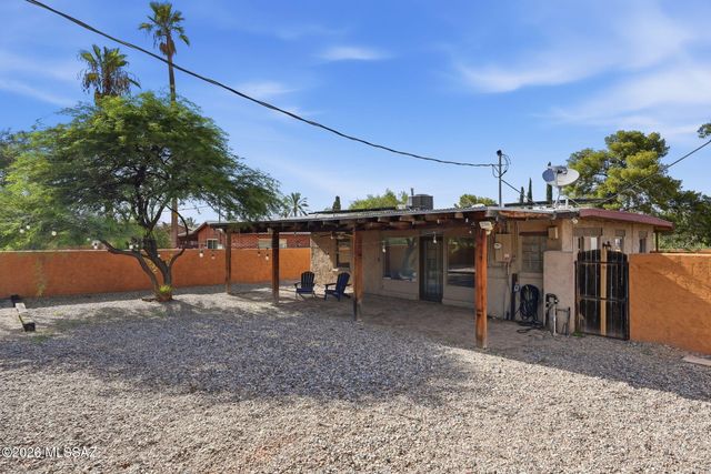 2842 E Stratford Drive, Tucson, AZ 85716