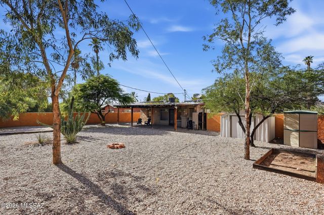 2842 E Stratford Drive, Tucson, AZ 85716