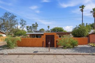 2842 E Stratford Drive, Tucson, AZ 85716
