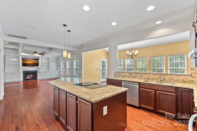 4045 Amber Leigh Way Drive, Charlotte, NC 28269