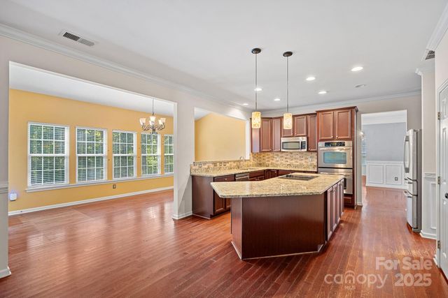 4045 Amber Leigh Way Drive, Charlotte, NC 28269