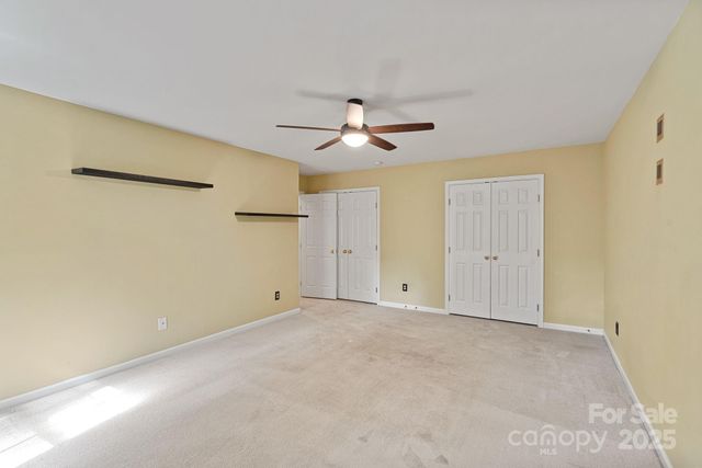 4045 Amber Leigh Way Drive, Charlotte, NC 28269
