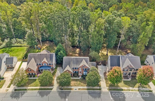 4045 Amber Leigh Way Drive, Charlotte, NC 28269