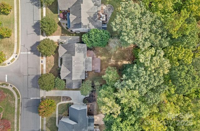 4045 Amber Leigh Way Drive, Charlotte, NC 28269