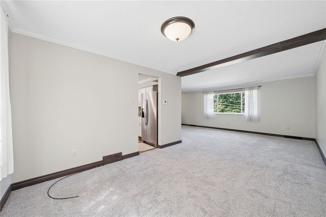 1212 Mountain View Dr, Unity Twp, PA 15601
