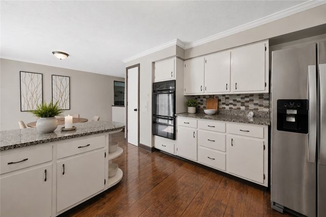 1212 Mountain View Dr, Unity Twp, PA 15601