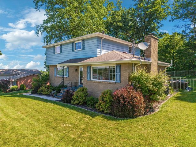 1212 Mountain View Dr, Unity Twp, PA 15601