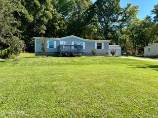 913 Niles Ferry Rd, Madisonville, TN 37354
