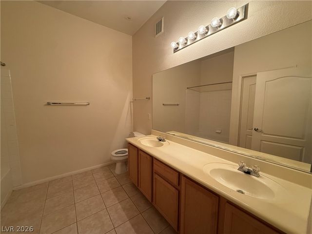 10630 Calico Mountain Avenue 103, Las Vegas, NV 89129