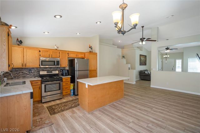 894 Cline Cellars Avenue, Las Vegas, NV 89123