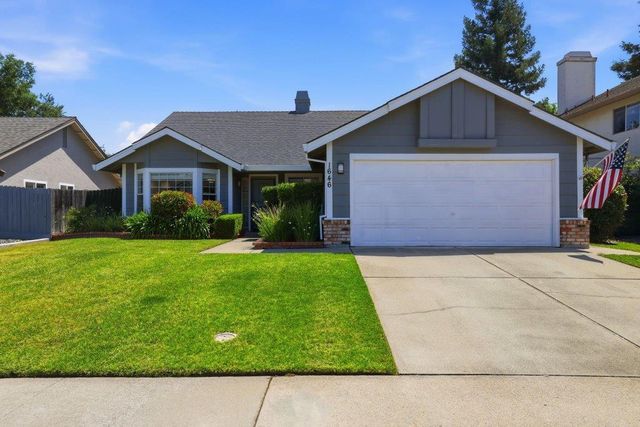 1646 Revere Dr, Roseville, CA 95747