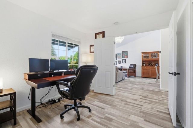 1646 Revere Dr, Roseville, CA 95747
