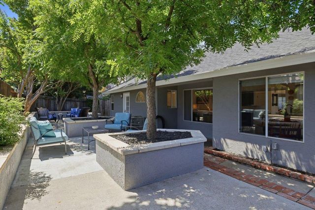 1646 Revere Dr, Roseville, CA 95747