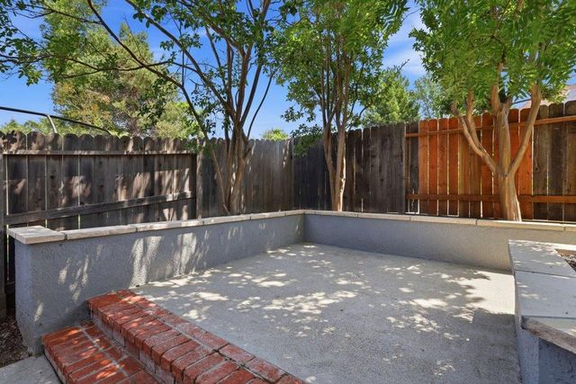 1646 Revere Dr, Roseville, CA 95747