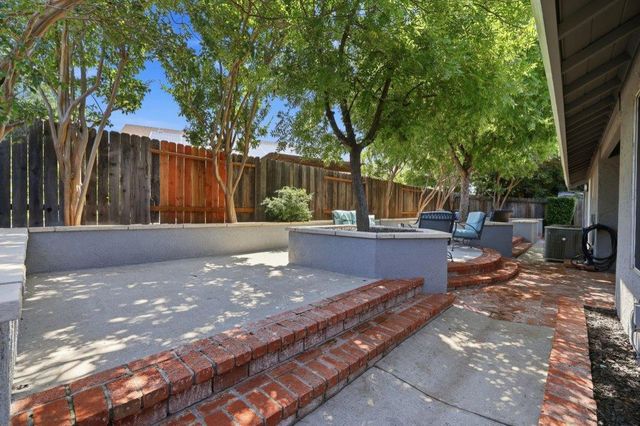 1646 Revere Dr, Roseville, CA 95747
