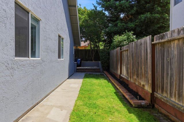 1646 Revere Dr, Roseville, CA 95747