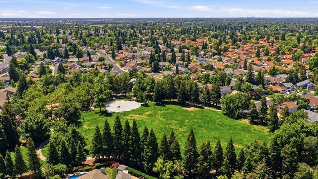 1646 Revere Dr, Roseville, CA 95747