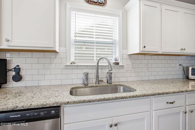 2537 Rhinestone Drive, Winterville, NC 28590