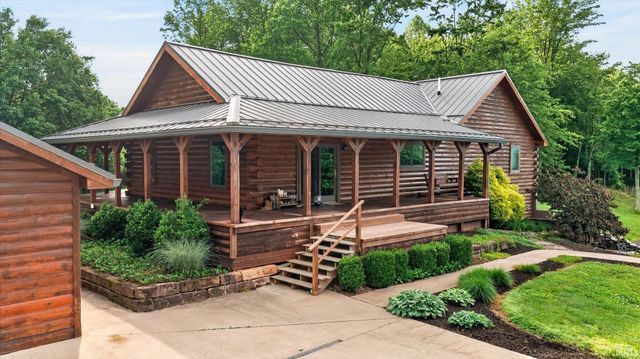 15597 Buck Knob Lane, Loogootee, IN 47553