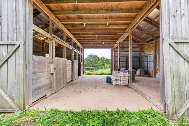 15597 Buck Knob Lane, Loogootee, IN 47553