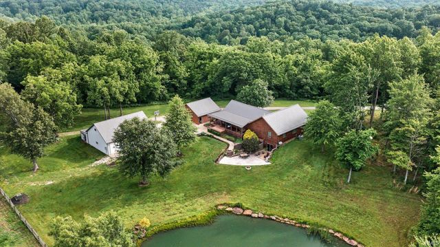 15597 Buck Knob Lane, Loogootee, IN 47553