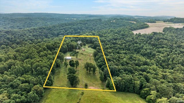 15597 Buck Knob Lane, Loogootee, IN 47553