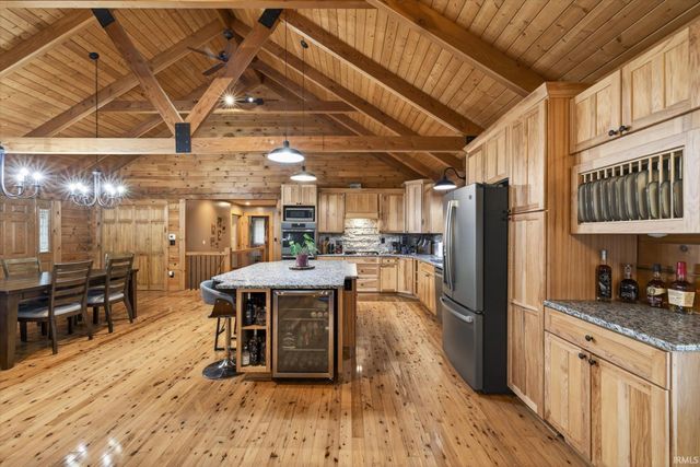 15597 Buck Knob Lane, Loogootee, IN 47553