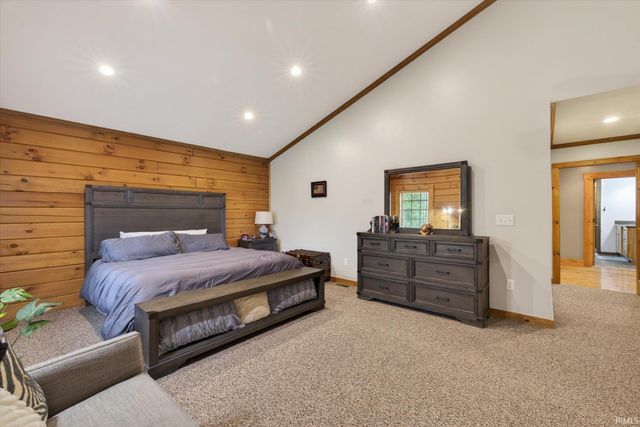 15597 Buck Knob Lane, Loogootee, IN 47553