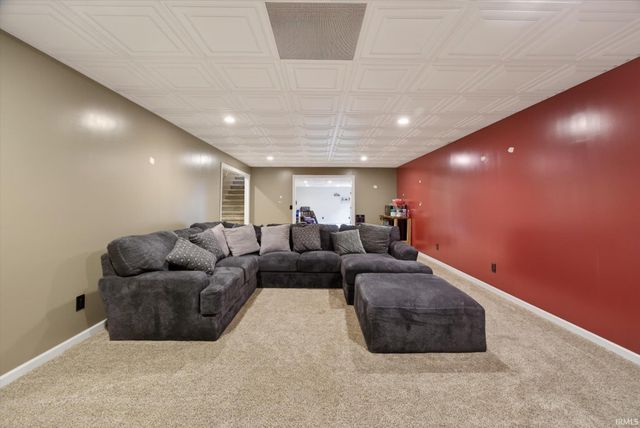 15597 Buck Knob Lane, Loogootee, IN 47553