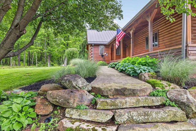 15597 Buck Knob Lane, Loogootee, IN 47553