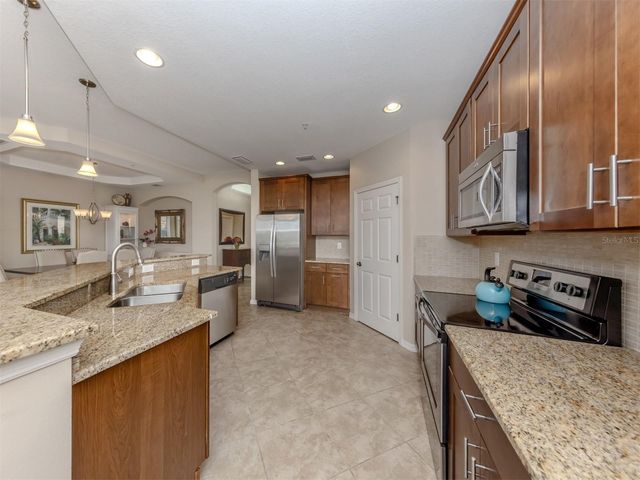 141 BELLA VISTA TERRACE 34A, North Venice, FL 34275