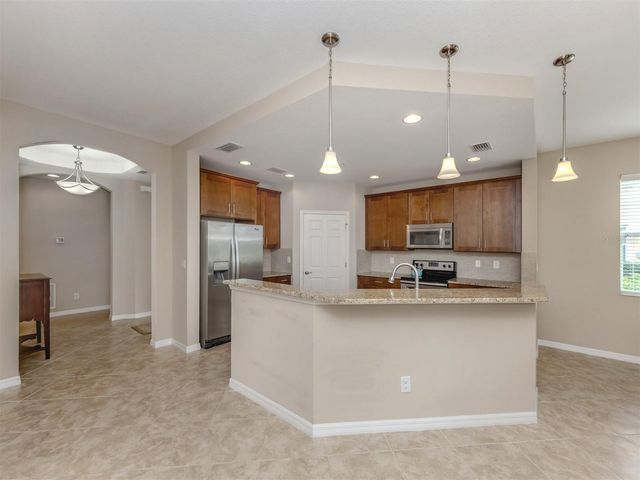 141 BELLA VISTA TERRACE 34A, North Venice, FL 34275