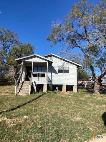 107 Franklin Street, Luling, TX 78648